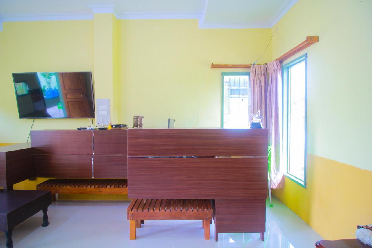 Oyo 1596 Taman Homestay Syariah Dumai Exterior foto