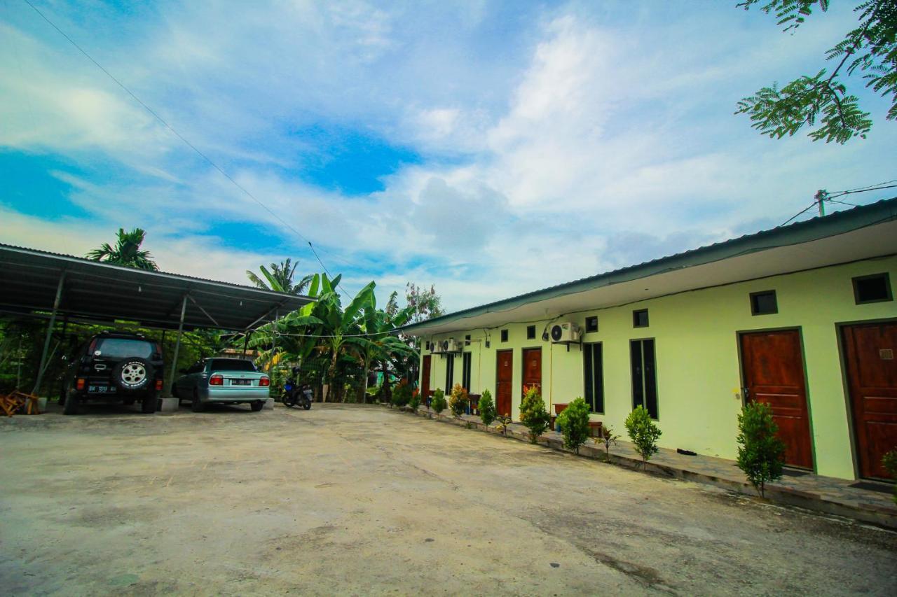 Oyo 1596 Taman Homestay Syariah Dumai Exterior foto